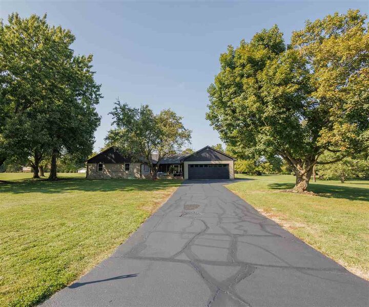 Property Photo:  2616 Vi Post Road  IN 47374 