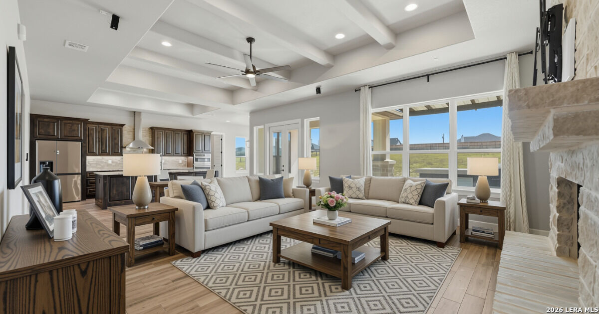 Property Photo: 125 Valley View Dr TX 78121