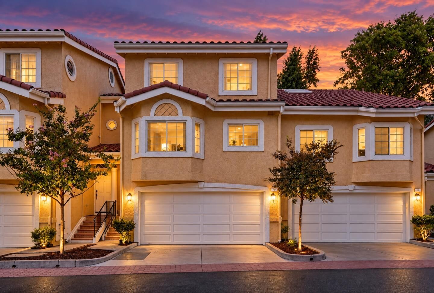 Property Photo: 18 Tyrella Court CA 94043