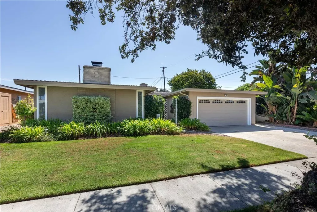 Property Photo:  2730 Marber  CA 90815 