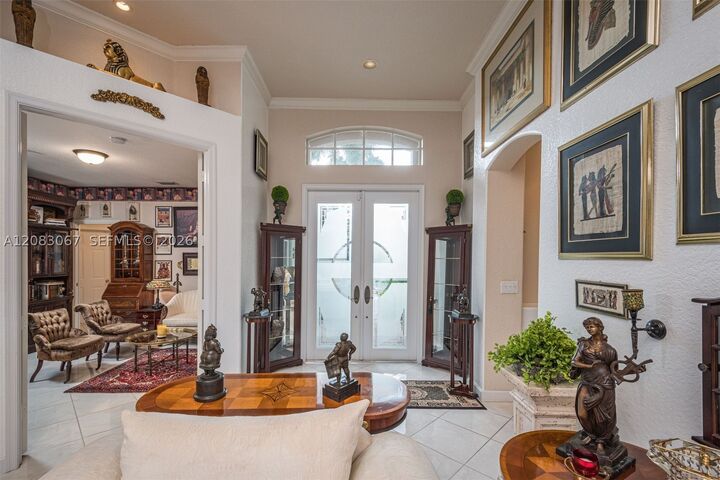Property Photo: 2552 Jardin Ln FL 33327