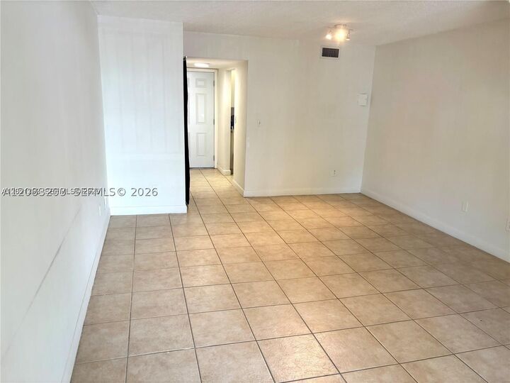 Property Photo: 8500 SW 109th Ave 6-211 FL 33173
