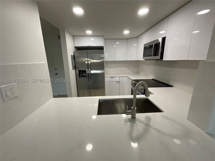 Property Photo: 11235 SW 88th St 107E FL 33176