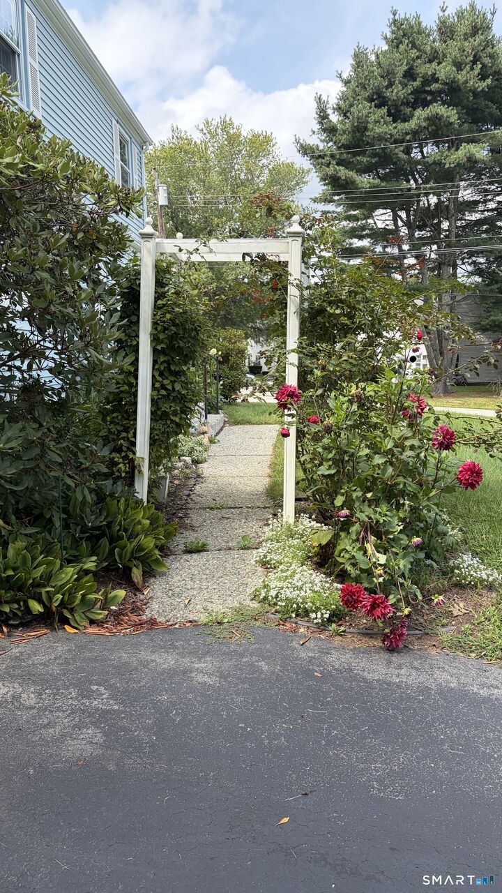 Property Photo:  7 Massachusetts Road  CT 06370 