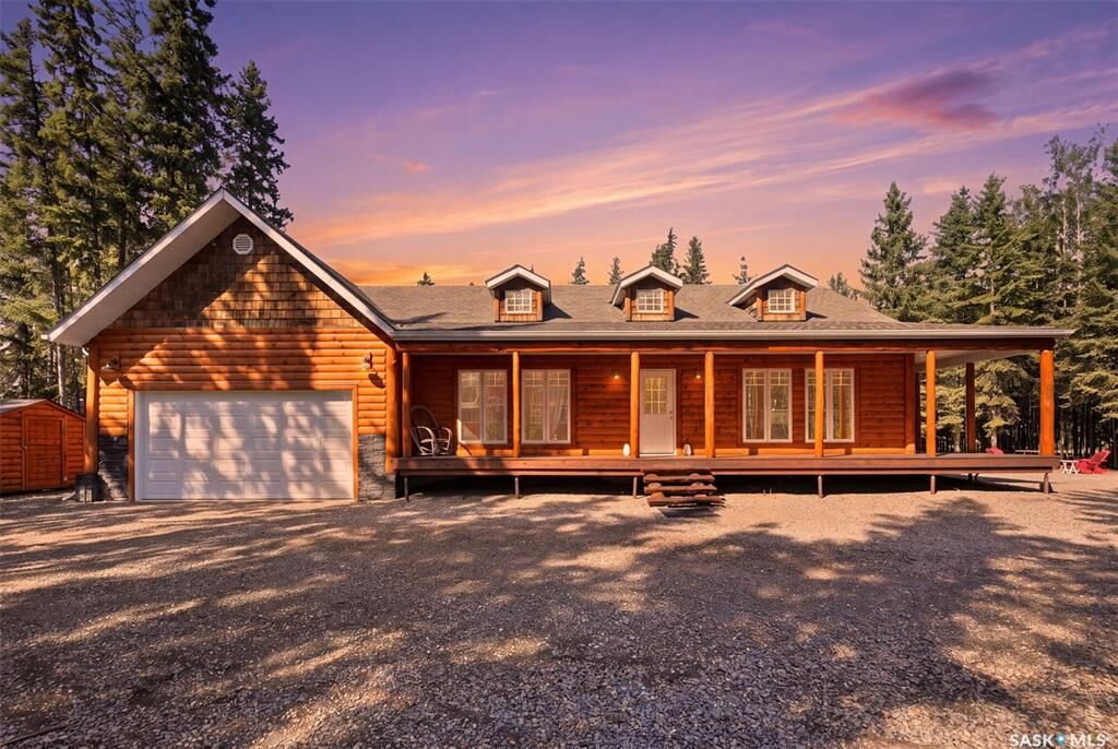Property Photo:  4 Cessna Drive  SK S0J 3E0 