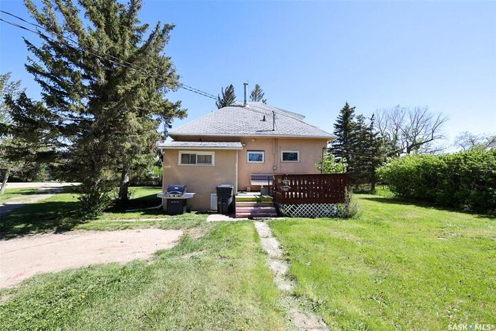 Property Photo:  75 Ontario Street  SK S0G 4E0 