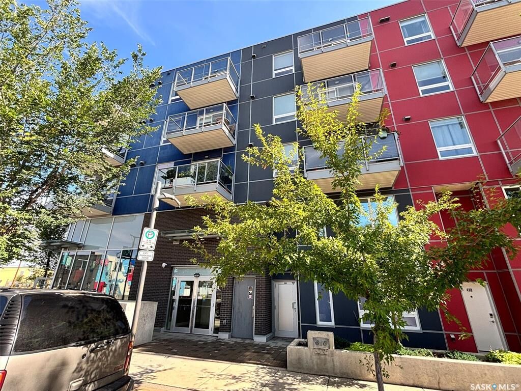Property Photo:  404 C Avenue S 408  SK S7M 5M9 