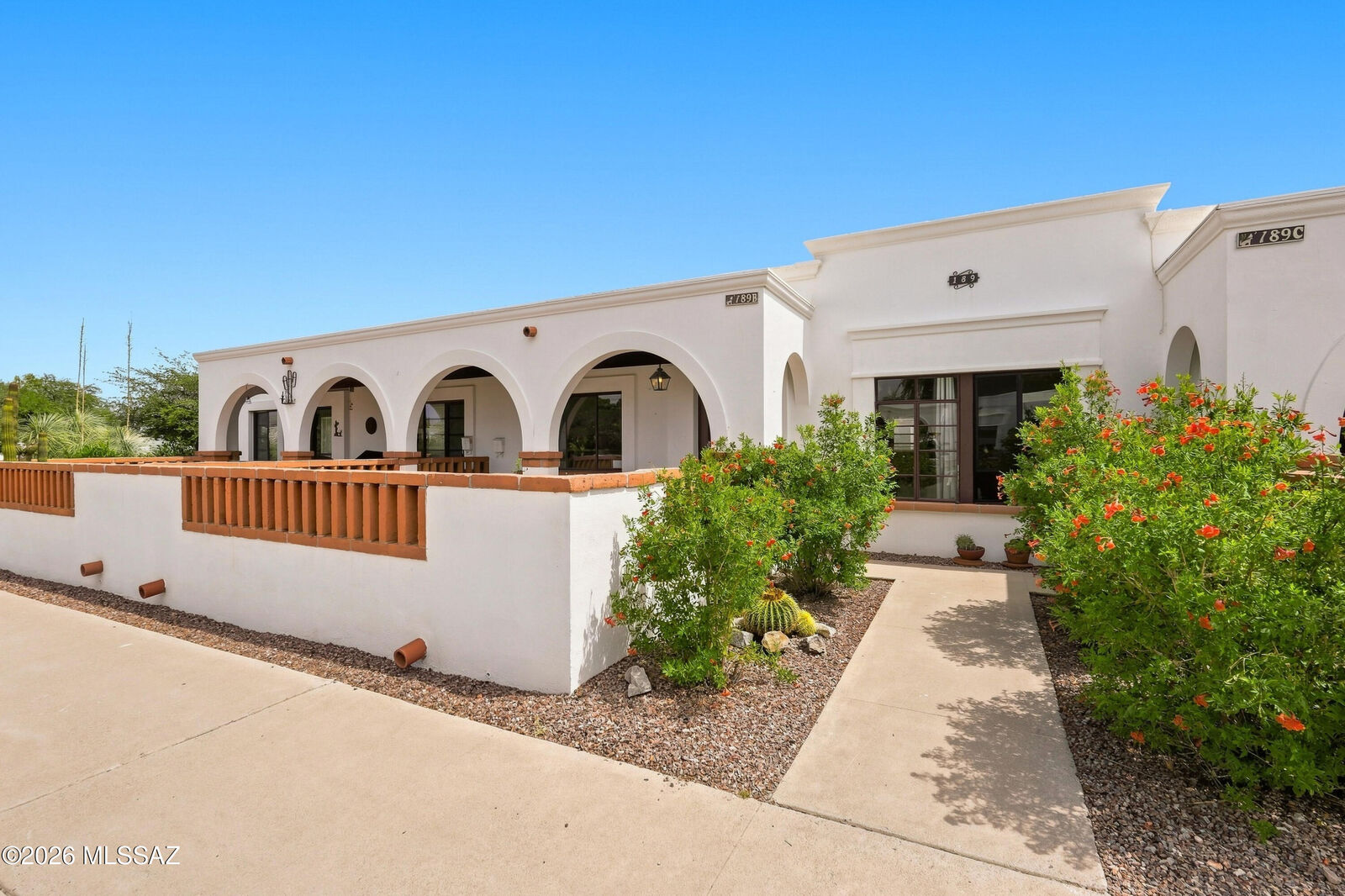 Property Photo: 189 S Paseo Pena B AZ 85614