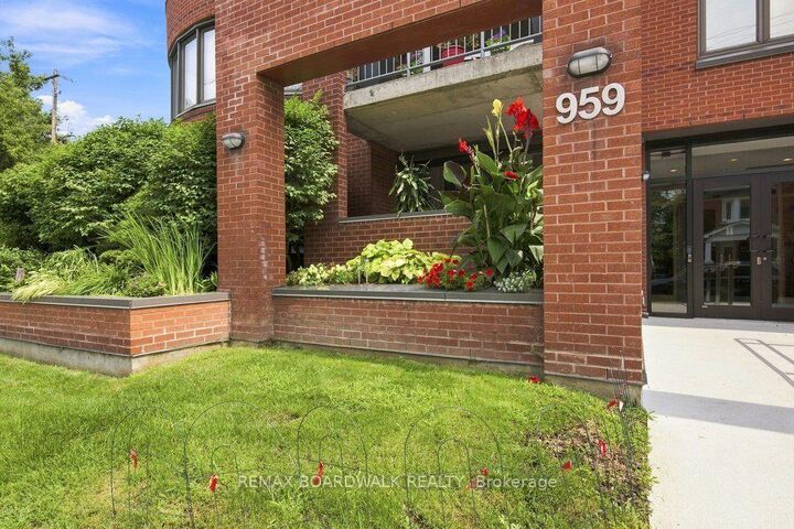 Property Photo:  959 North River Road 307  ON K1K 3V3 