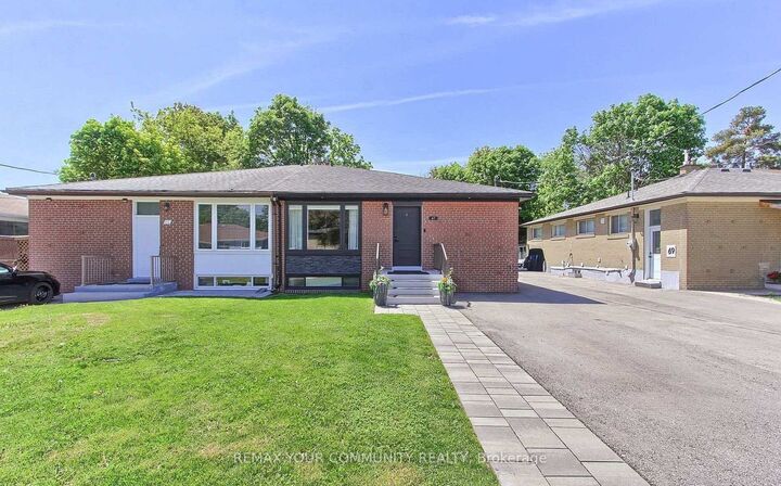 Property Photo:  67 Davis Road Main Floor W/O Basement  ON L4G 2B4 