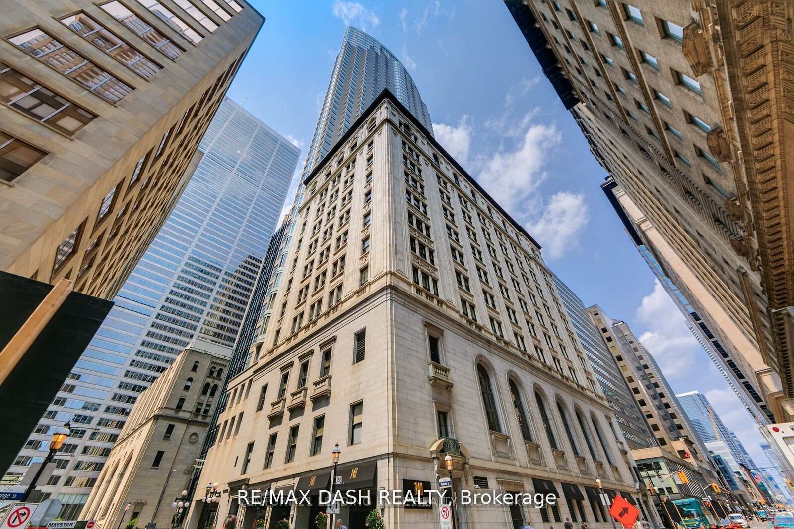 Property Photo:  1 King Street W 2411  ON M5H 1A1 