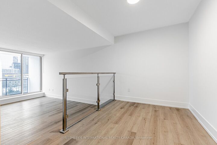 Property Photo:  201 Sherbourne Street N0906  ON M5A 3X1 