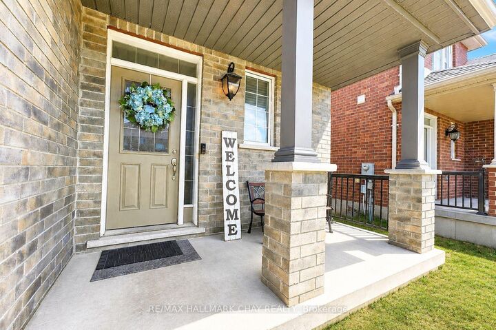 Property Photo:  23 Nathan Crescent  ON L4N 0S5 