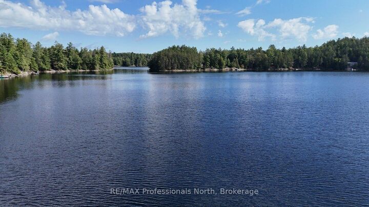 Property Photo: 1019 Arrowhead Drive ON K0M 1S0