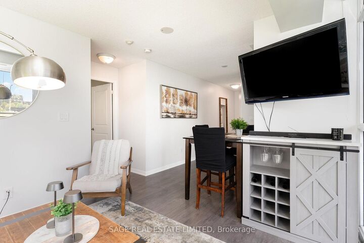 Property Photo: 35 Bastion Street 1019 ON M5V 0C2