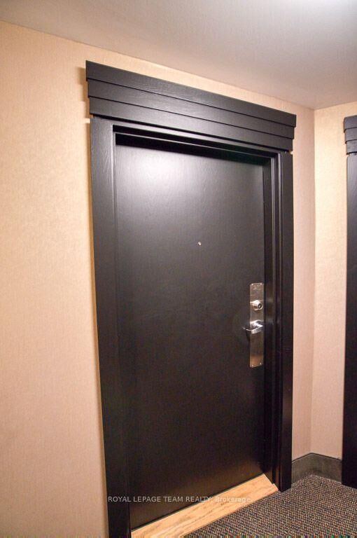 Property Photo:  310 Central Park Drive 2H  ON K2C 4G4 