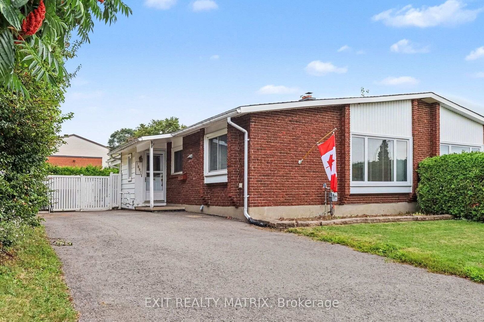 Property Photo: 1887 Elmridge Drive ON K1J 8G7