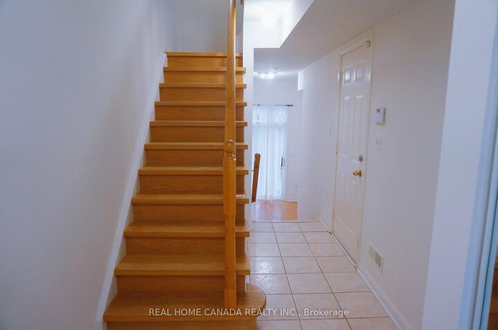 Property Photo:  80 Acorn Place 54  ON L4Z 4C9 