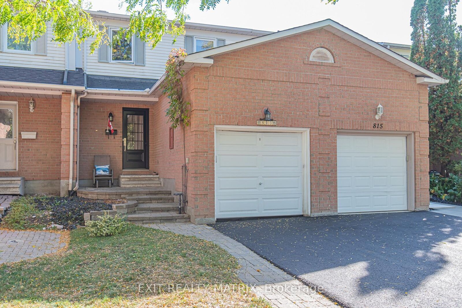 Property Photo:  813 Clearcrest Crescent  ON K4A 3E8 
