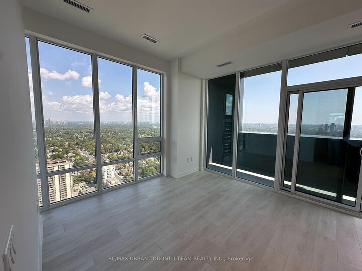 Property Photo:  127 Broadway Avenue 3902 (Uph-02)  ON M4P 1V4 