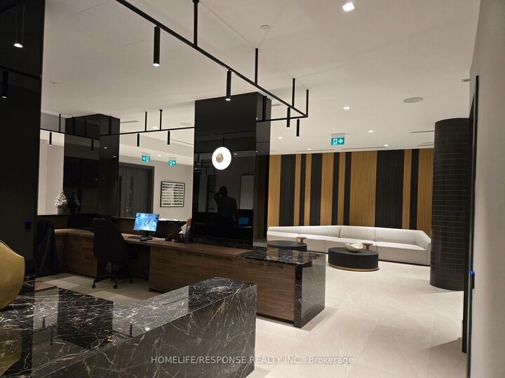 Property Photo:  2545 Simcoe Street N 916  ON L1H 7K4 