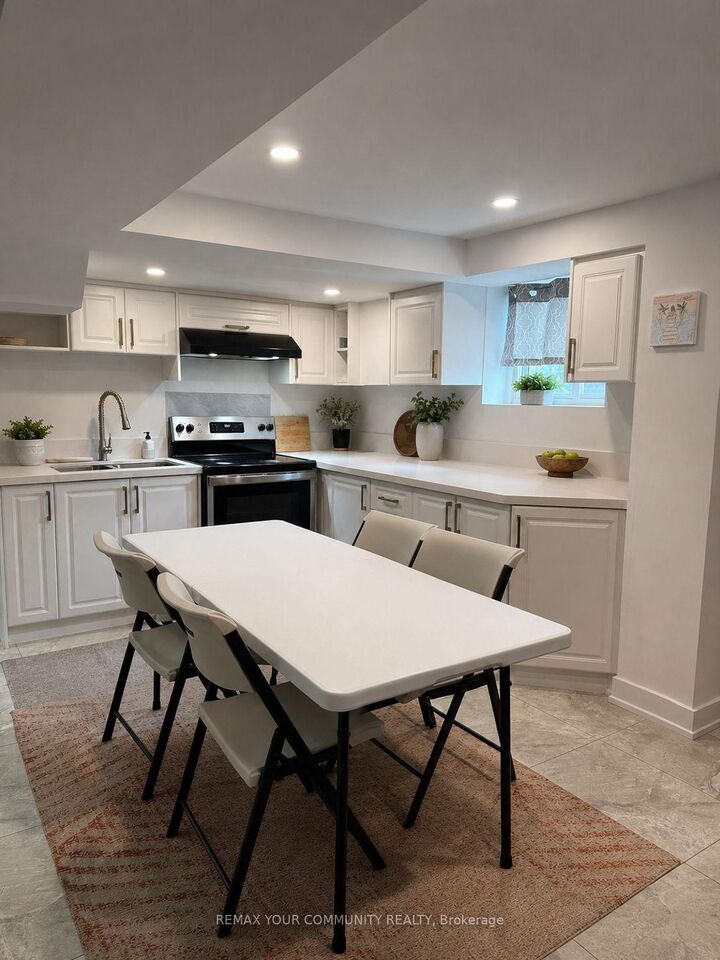 Property Photo: 84 Cindy Nicholas Drive Bsmt ON M1E 5L1