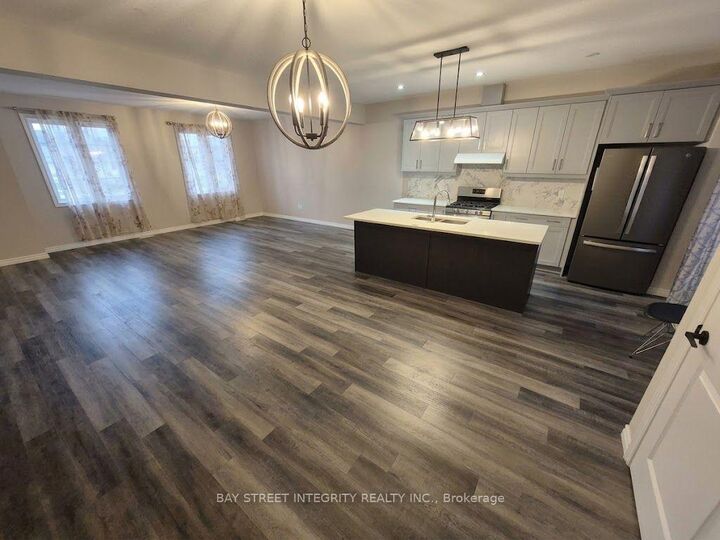 Property Photo:  435 Callaway Road 60  ON N6G 2N1 
