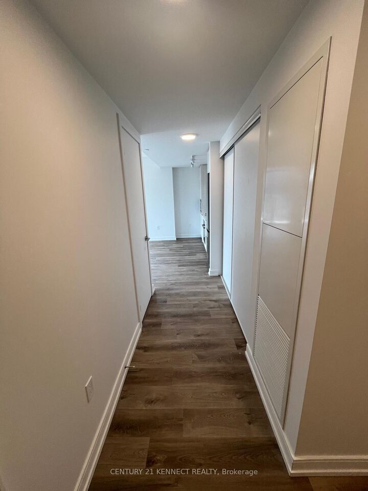 Photo de la propriété:  1 Jarvis Street 1108  ON L8R 3J2 