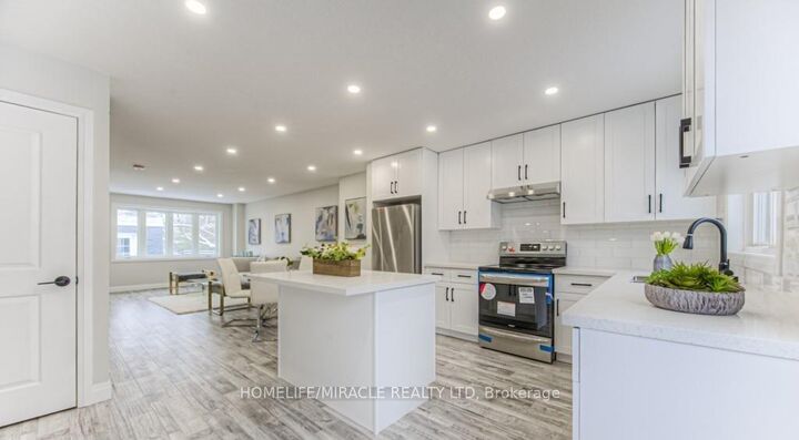 Property Photo:  152 Overlea Drive  ON N2M 1T3 