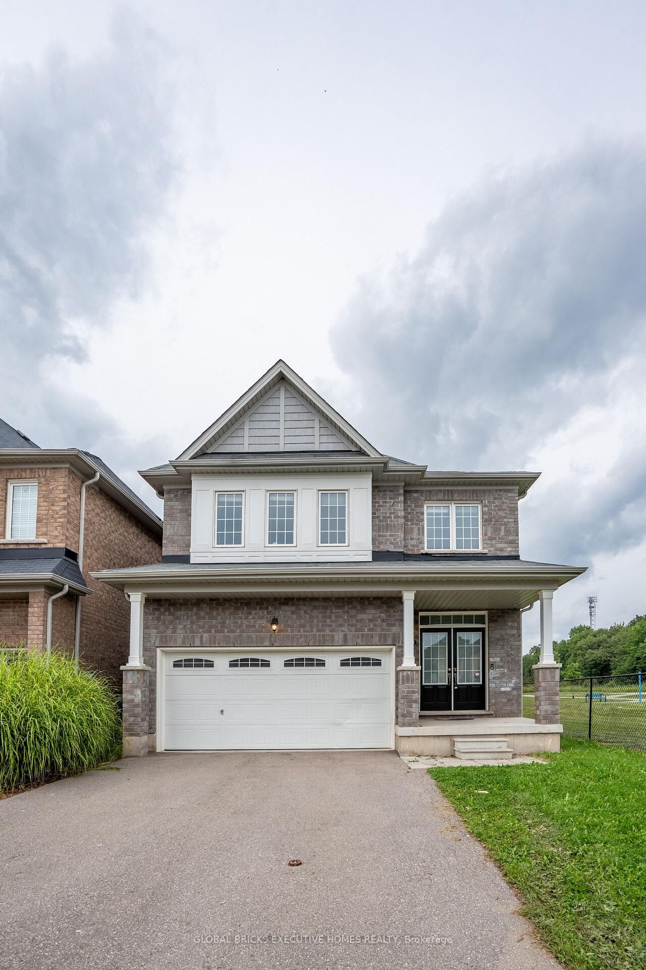 Photo de la propriété:  7873 Hackberry Trail  ON L2H 2Y6 