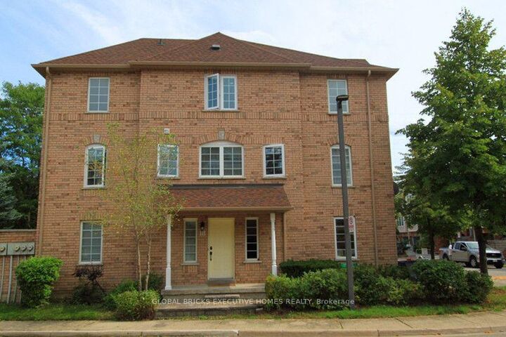 Property Photo:  80 Acorn Place 111  ON L4Z 4C6 