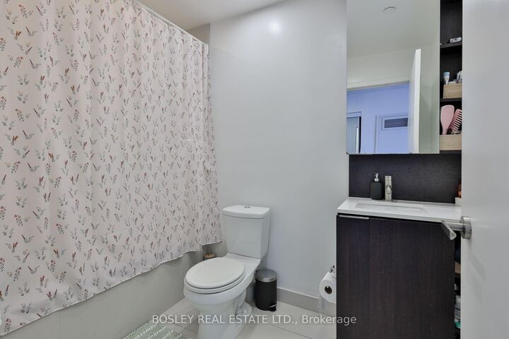 Property Photo: 170 Sumach Street 2104 ON M5A 0C3