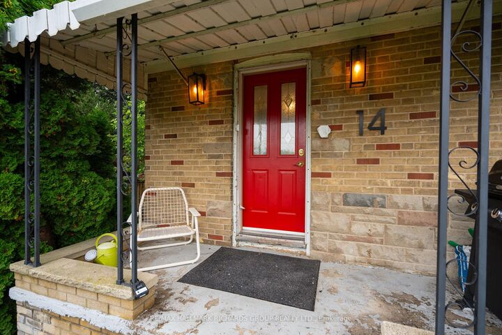 Property Photo:  14 Glen Everest Road  ON M1N 1J3 