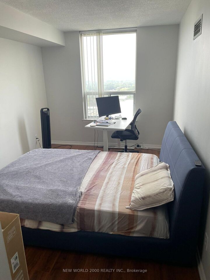 Property Photo:  135 Hillcrest Avenue 1916  ON L5B 4B1 