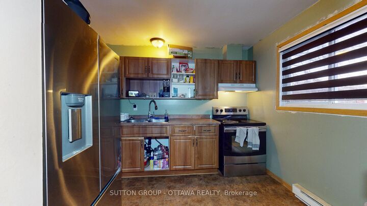 Property Photo:  28 Carraway Crescent  ON K0C 1X0 