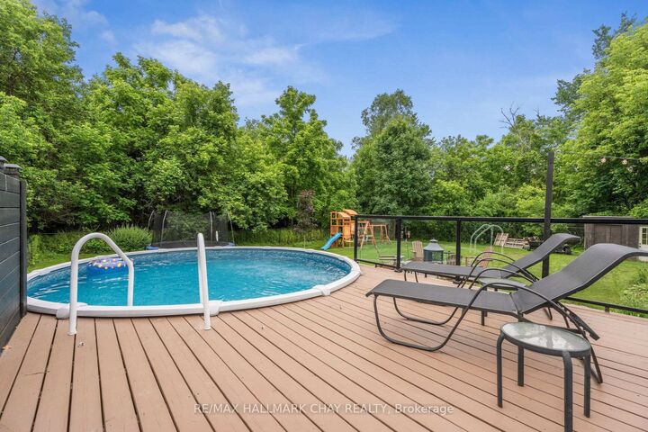 Property Photo: 1386 Gilford Road ON L0L 1R0