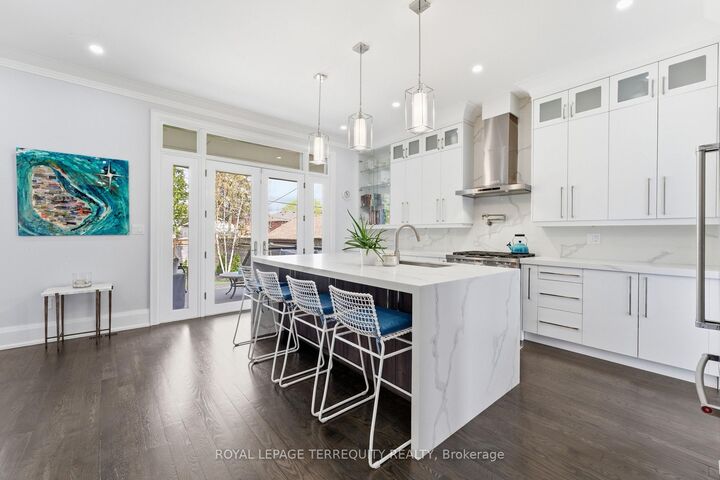 Property Photo:  130 Edgecroft Road  ON M8Z 2C3 