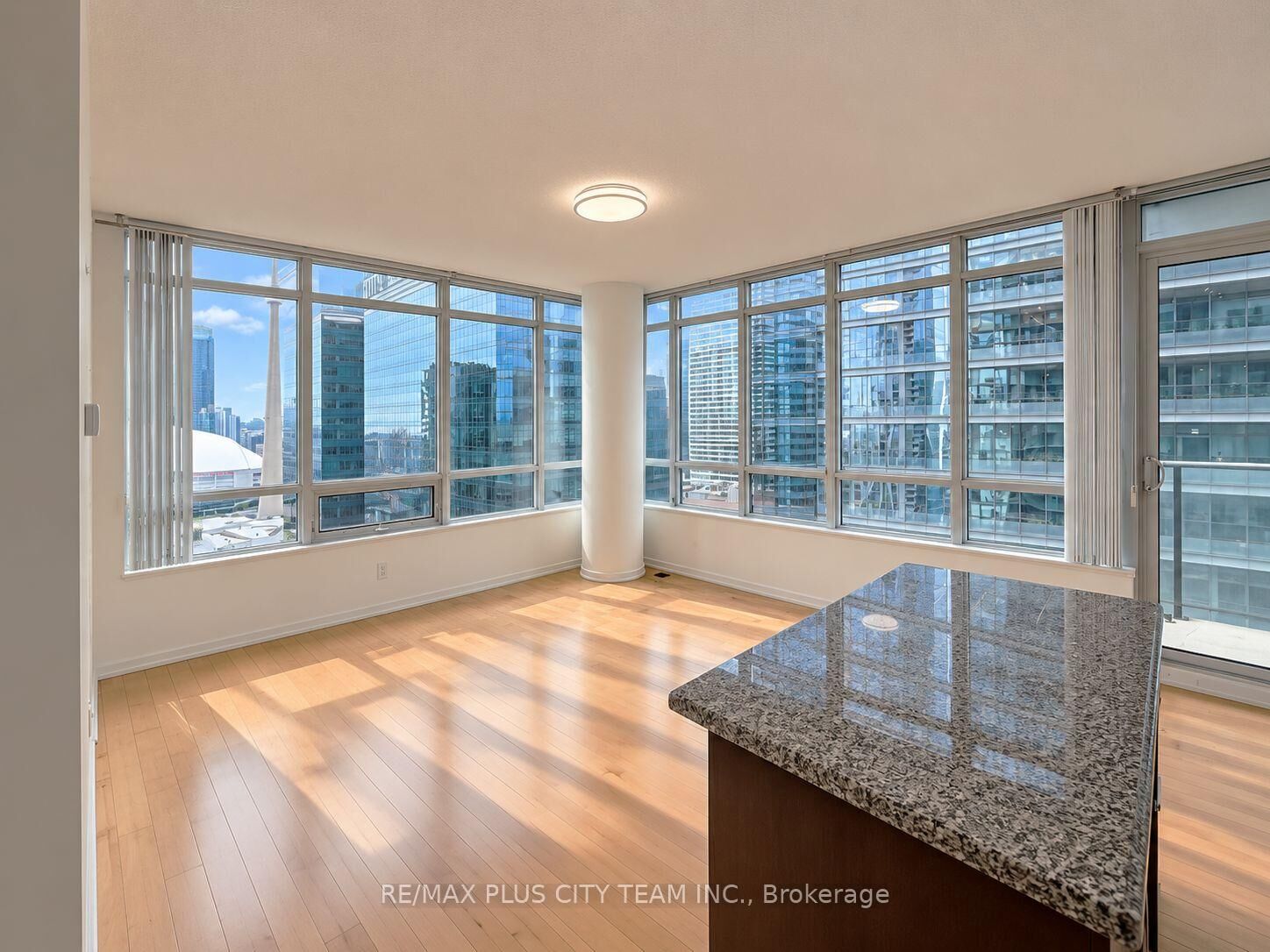 Property Photo: 65 Bremner Boulevard 2605 ON M5J 0A7
