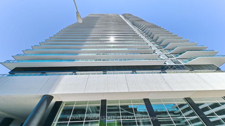 Property Photo:  33 Shore Breeze Drive 2901  ON M8V 1A1 