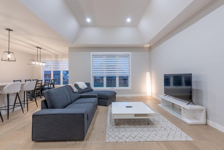 Property Photo:  144 Foxborough Place  ON N0M 2P0 