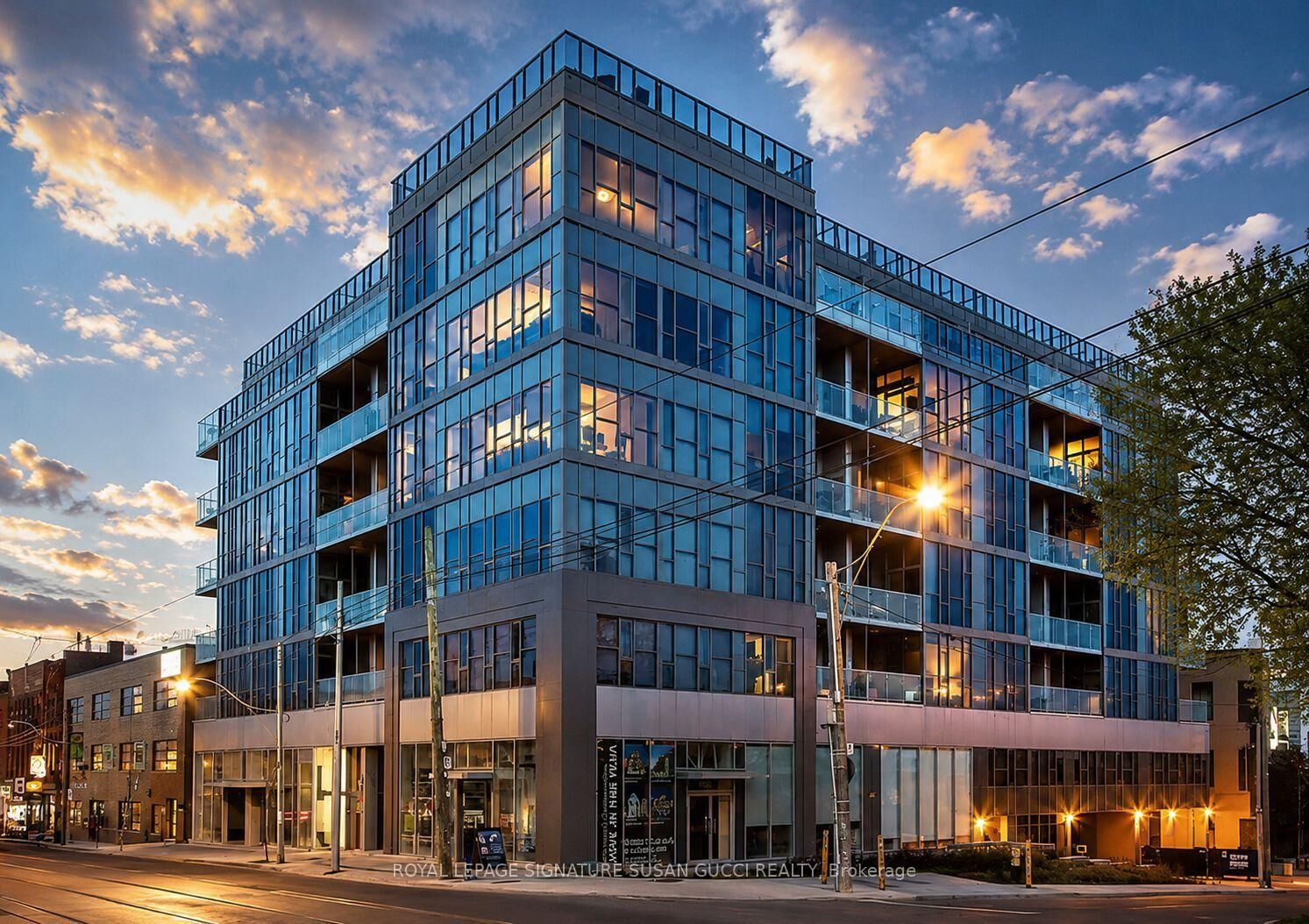 Property Photo:  625 Queen Street E 610  ON M4M 1G7 