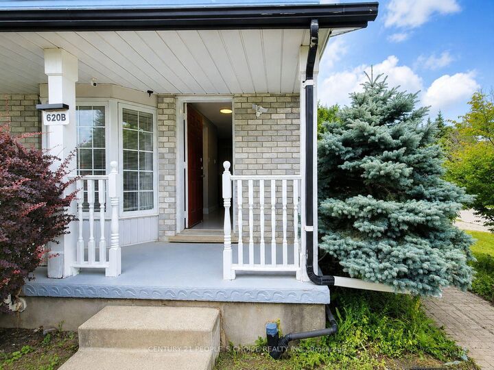 Property Photo:  620 Settlersfield Court B  ON N2T 2K7 