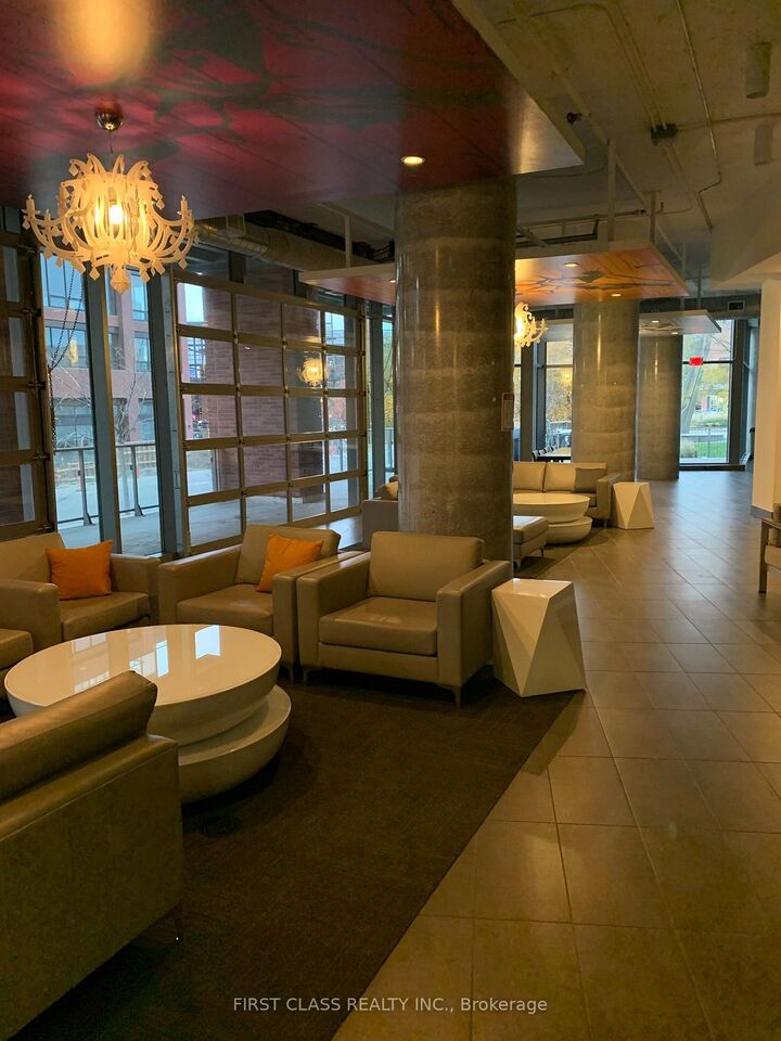Property Photo:  150 East Liberty Street 1407  ON M6K 3R5 