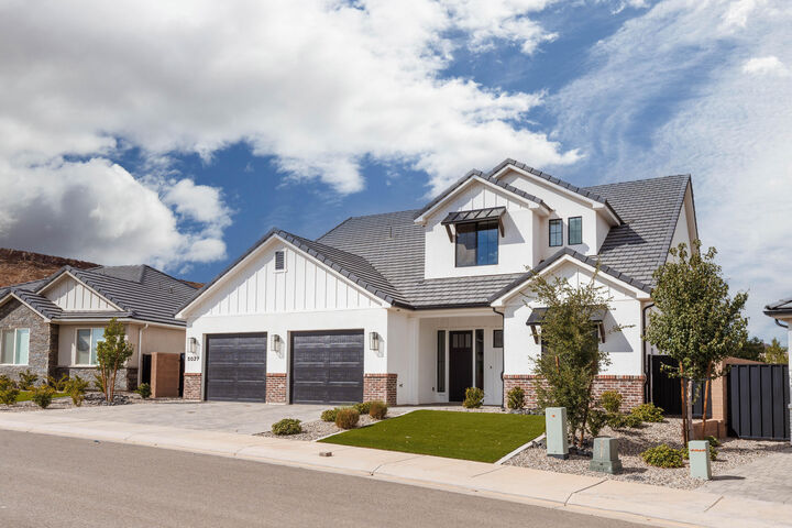 Property Photo: 3027 E Rill Dr UT 84780