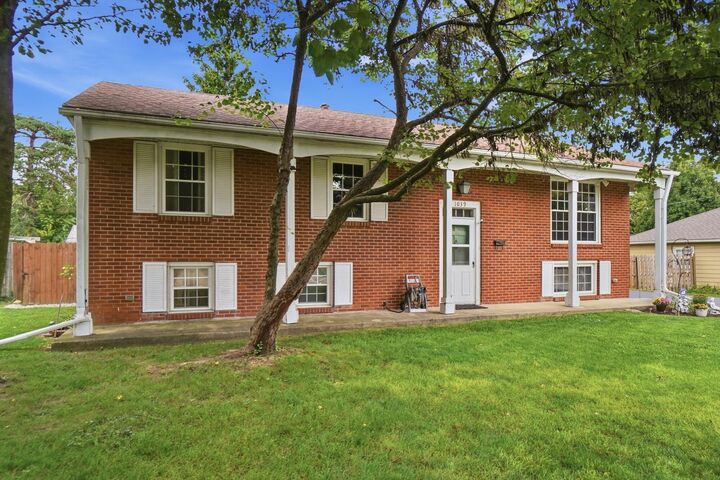Property Photo:  1039 E National Road  OH 45377 