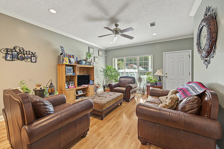 Property Photo:  1911 Sussex Court  GA 31721 