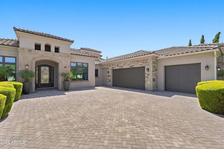 Property Photo: 3415 E Aquarius Court AZ 85249