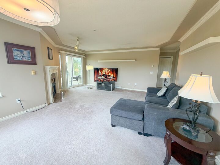 Property Photo: 20433 53 Avenue 404 BC V3A 7A6
