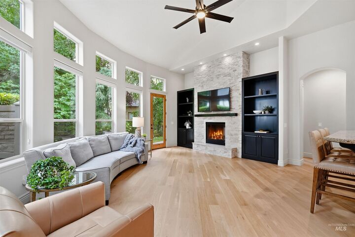 Property Photo:  1650 S Stream Pointe Ln  ID 83616 