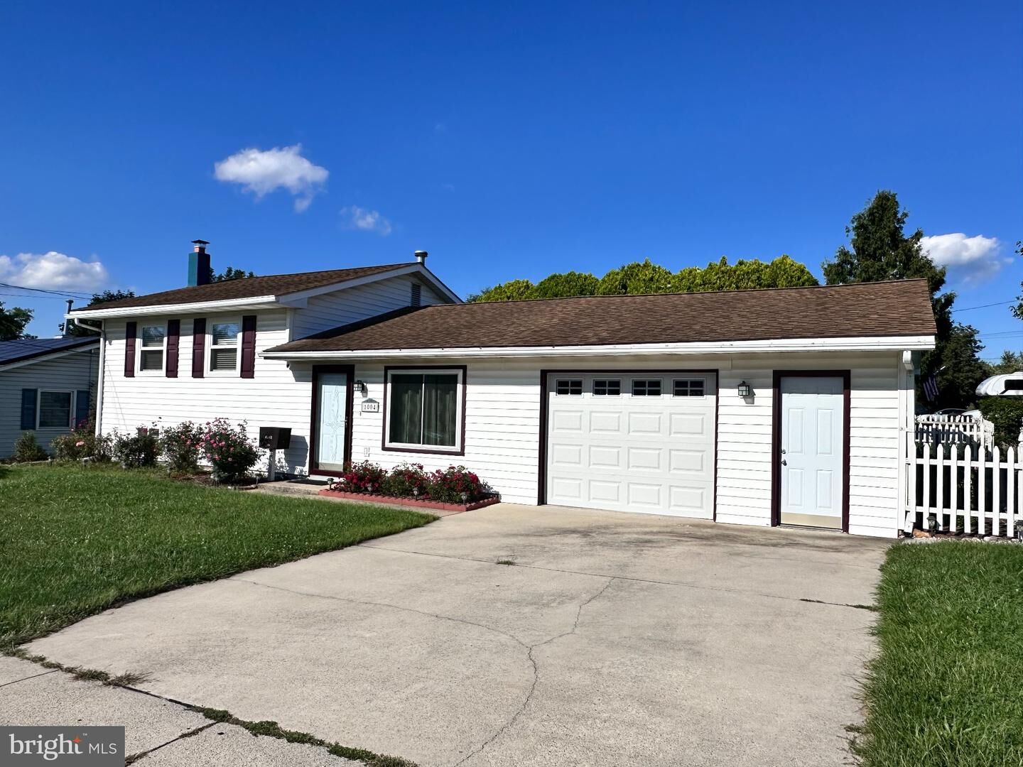 Property Photo: 1004 Lakewood Drive PA 17109